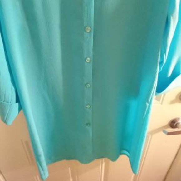 Long button-down blouse - Picture 6 of 7